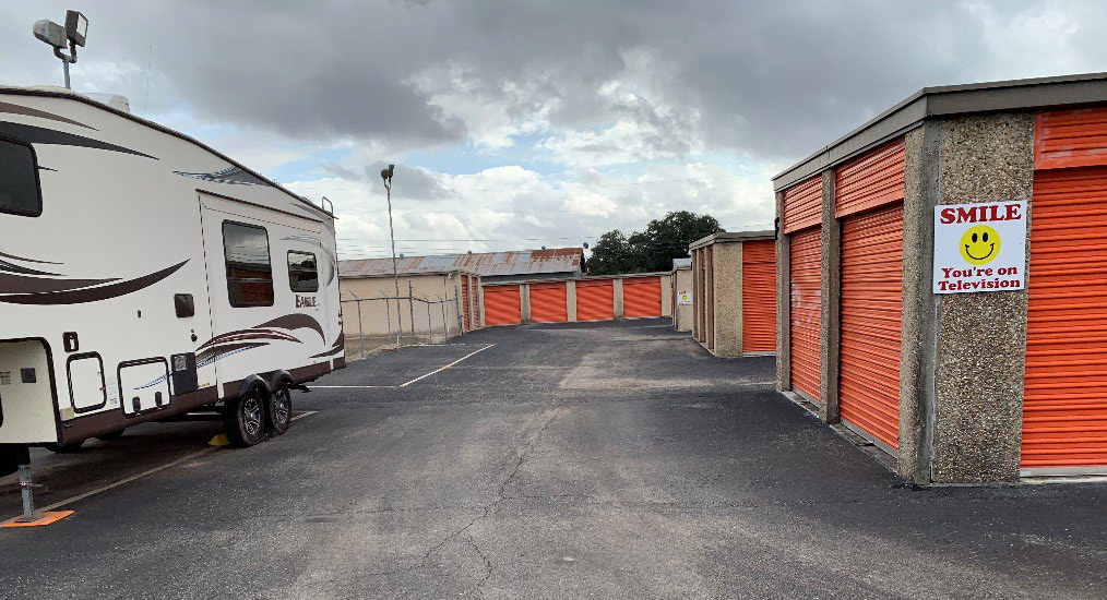 {Andover Properties Acquires Two Properties in San Antonio & New Braunfels, Texas}